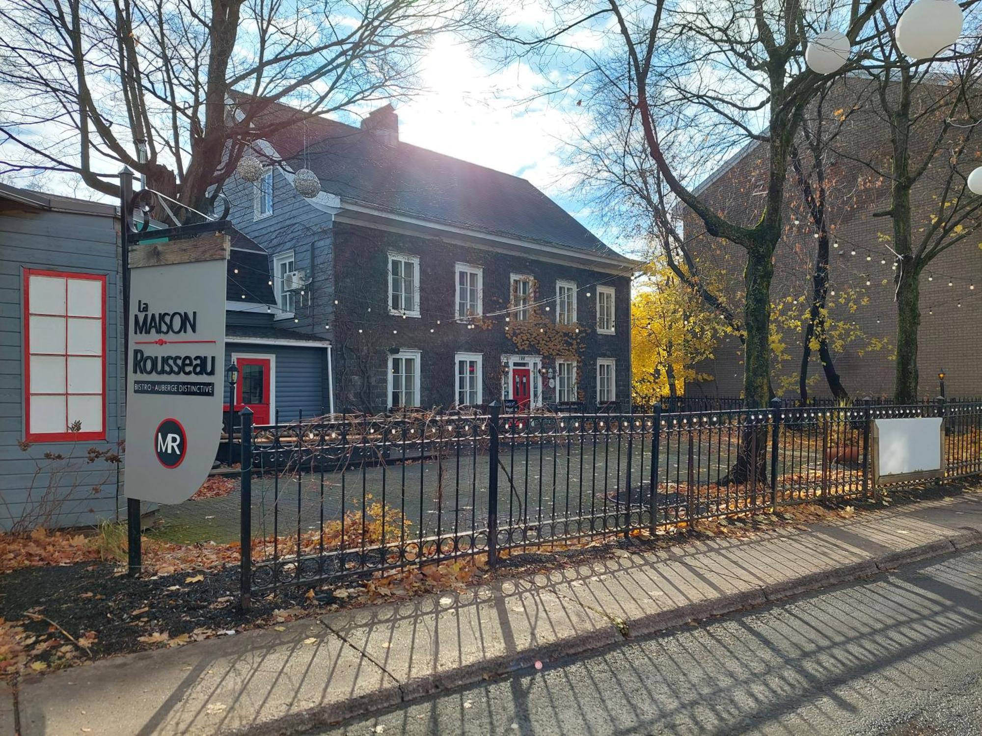 蒙马尼 La Maison Rousseau酒店 外观 照片